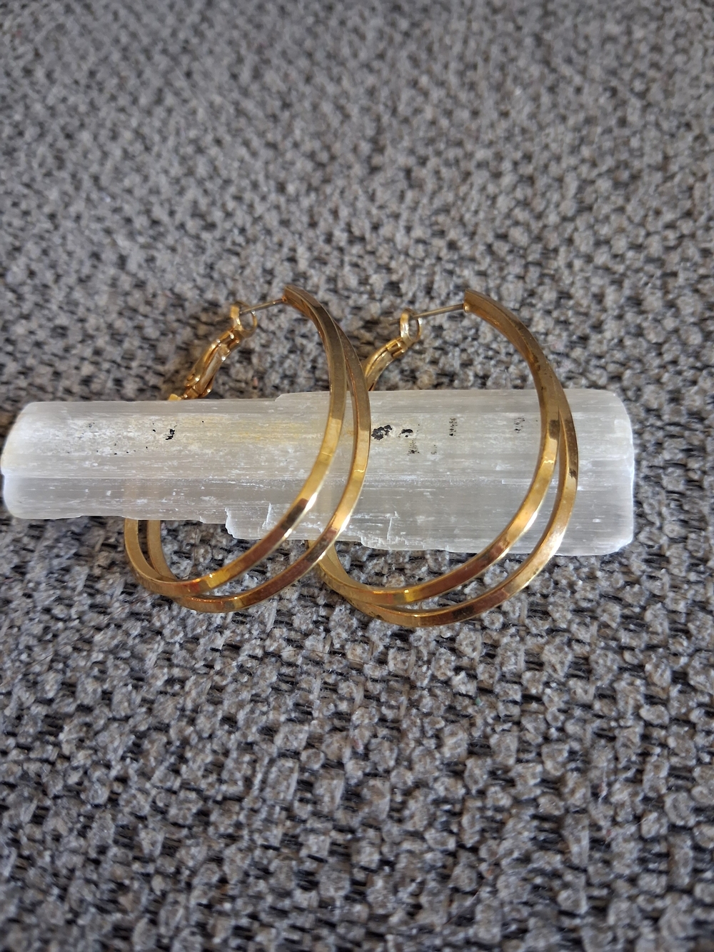Polished Vintage Gold Double-Band Hoop Earrings - Women Jewelry